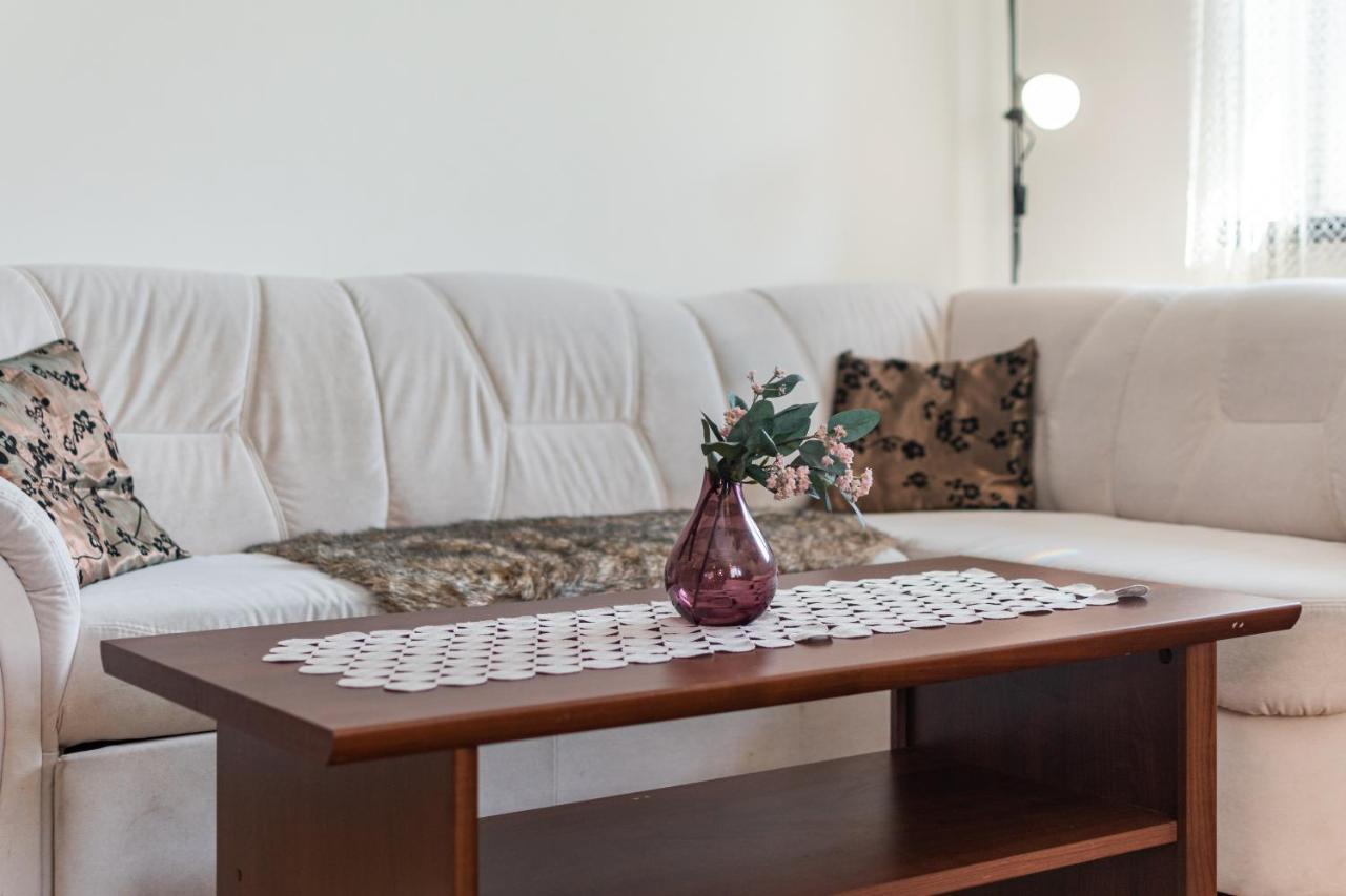 Opaczewska 69 By Homeprime Warsawa Bagian luar foto