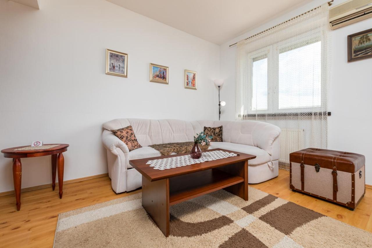 Opaczewska 69 By Homeprime Warsawa Bagian luar foto